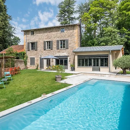 Bambou - Old And Charming House