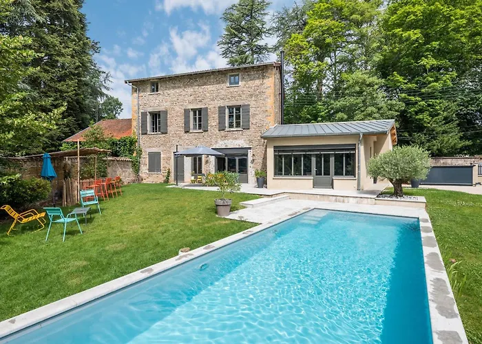 Bambou - Old And Charming House